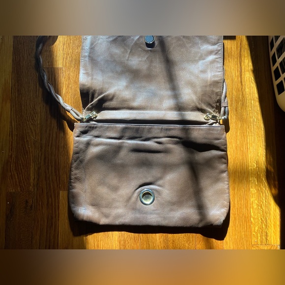 Authentic Vintage Fendi Bag - Picture 4 of 8